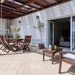 Central Penthouse In Quiet Neighborhood Near Sandy Beach