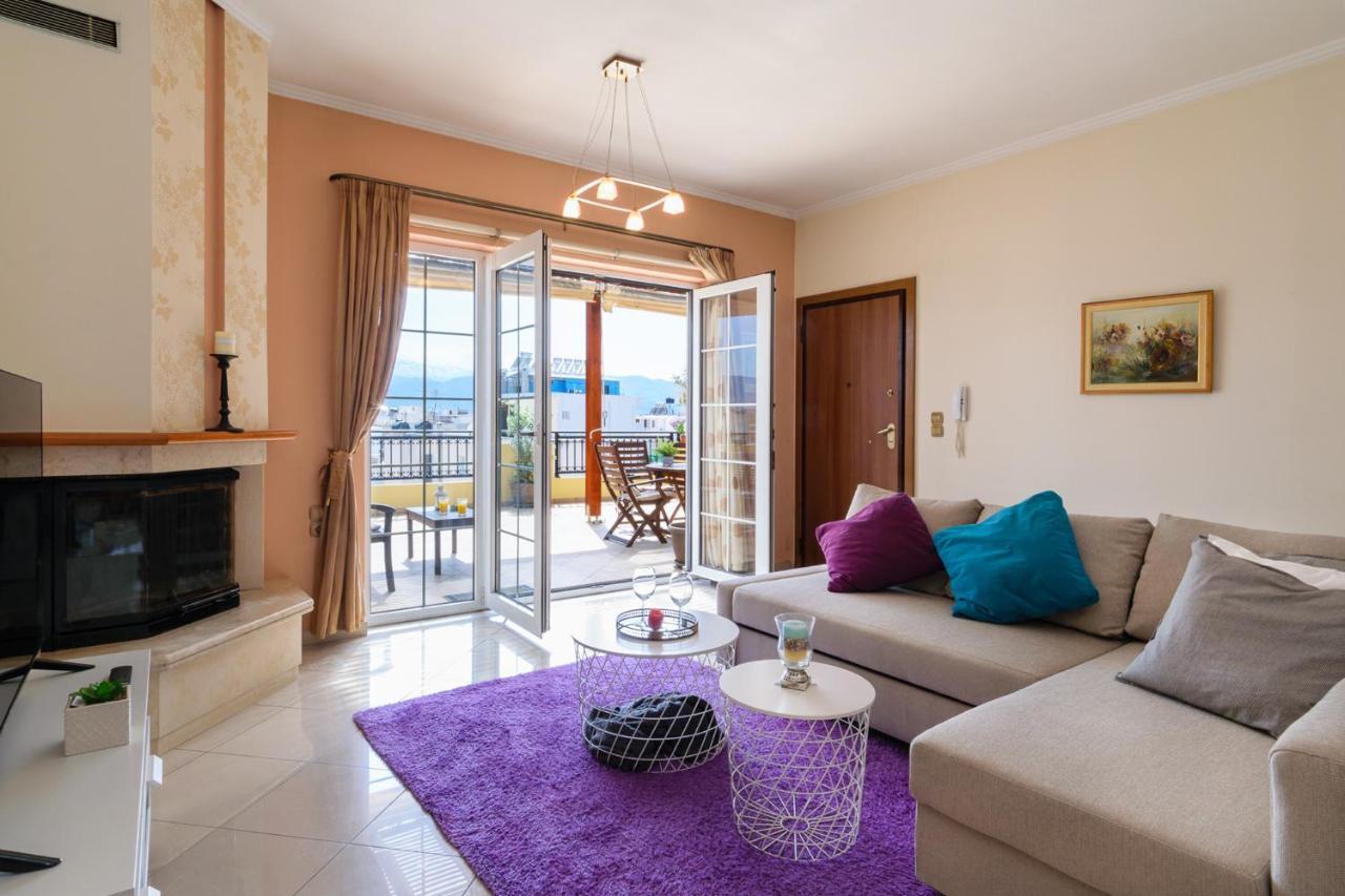 Penthouse In Quiet Neighborhood Near Sandy Leilighet Khania